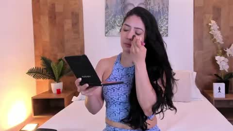 Snapshot of isabella_winkler chatting on May 28, 2026, 10:45 am isabella_winkler online show from May 28, 2026, 10:45 am