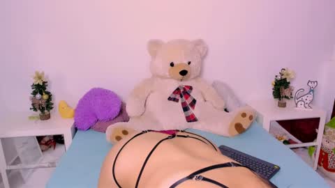 Snapshot of isabellaacruz chatting on January 2, 2025, 11:27 pm ISABELLA online show from January 2, 2025, 11:27 pm