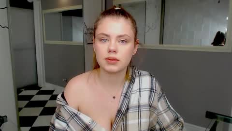 isabellabler online show from January 24, 2025, 1:36 pm