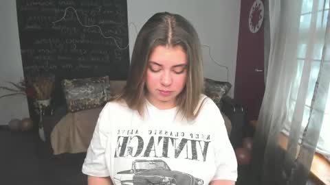Snapshot of isabellabler chatting on May 19, 2026, 5:47 am isabellabler online show from May 19, 2026, 5:47 am
