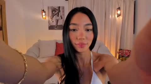 ISABELLA  online show from April 11, 2026, 3:16 pm