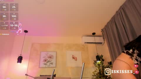 Snapshot of isabellasweet__ chatting on May 6, 2026, 4:08 am online show from May 6, 2026, 4:08 am