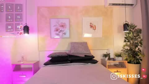 Snapshot of isabellasweet__ chatting on June 6, 2026, 4:17 am online show from June 6, 2026, 4:17 am