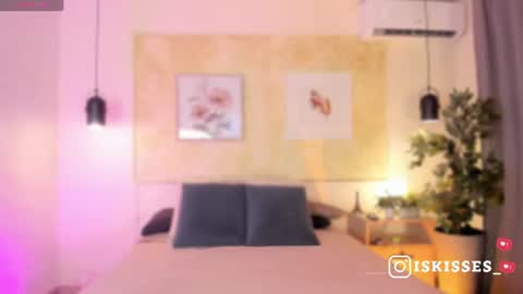 Snapshot of isabellasweet__ chatting on June 23, 2026, 3:48 am online show from June 23, 2026, 3:48 am