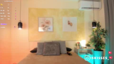 Snapshot of isabellasweet__ chatting on July 8, 2026, 4:06 am online show from July 8, 2026, 4:06 am