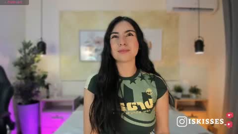 Snapshot of isabellasweet__ chatting on July 17, 2026, 4:08 am online show from July 17, 2026, 4:08 am