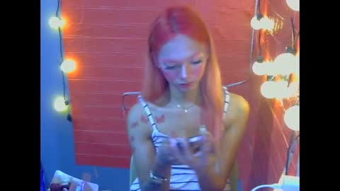 isabellatx online show from March 8, 2026, 6:55 pm