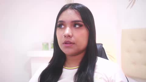   online show from December 3, 2025, 12:25 pm