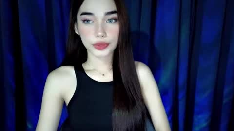 Snapshot of isabelle_willis chatting on June 4, 2026, 1:50 pm Isabelle online show from June 4, 2026, 1:50 pm