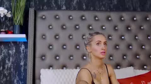 IsabelleEthan online show from March 9, 2025, 2:29 am