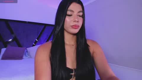 Snapshot of isabellefoxx chatting on October 13, 2025, 9:48 pm Isa online show from October 13, 2025, 9:48 pm