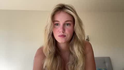 Snapshot of isabellesings chatting on March 29, 2026, 11:16 pm isabellesings online show from March 29, 2026, 11:16 pm