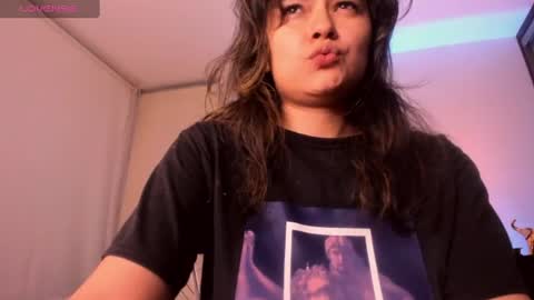 Snapshot of isabelprietoo chatting on June 16, 2026, 2:14 am Isa online show from June 16, 2026, 2:14 am