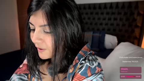 Snapshot of isabeyferrec chatting on September 18, 2025, 6:43 pm ISABEY online show from September 18, 2025, 6:43 pm