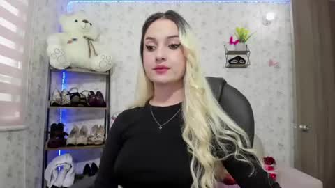 ISABELLA online show from May 15, 2026, 6:59 pm