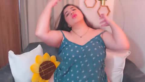 Isa online show from February 5, 2026, 2:33 pm