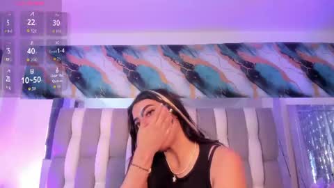 Snapshot of isadiazz chatting on July 18, 2026, 5:33 am Isa online show from July 18, 2026, 5:33 am
