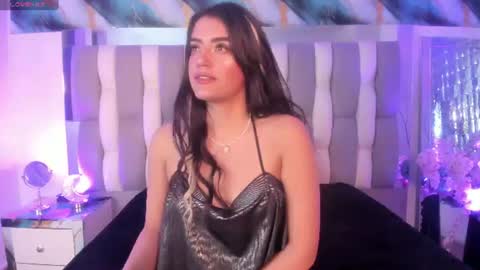 Snapshot of isadiazz chatting on July 20, 2026, 5:11 am Isa online show from July 20, 2026, 5:11 am