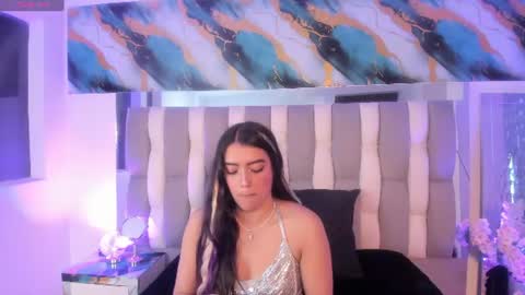 Snapshot of isadiazz chatting on July 26, 2026, 4:09 am Isa online show from July 26, 2026, 4:09 am