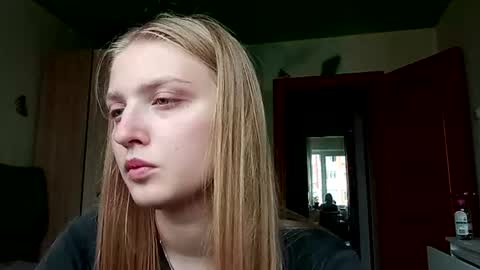 Snapshot of isarayner chatting on July 20, 2026, 10:39 am Vita online show from July 20, 2026, 10:39 am