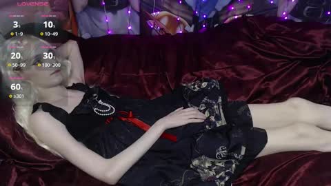 Sele online show from October 6, 2025, 10:51 pm