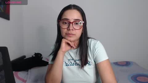 Snapshot of isemma chatting on December 21, 2024, 4:19 am Emma online show from December 21, 2024, 4:19 am