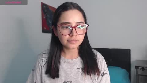 Snapshot of isemma chatting on February 17, 2025, 3:25 am Emma online show from February 17, 2025, 3:25 am