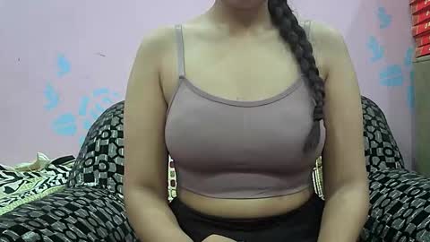 Snapshot of ishika_singh_ chatting on March 21, 2026, 1:32 am ishika_singh_ online show from March 21, 2026, 1:32 am