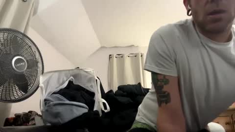 Snapshot of ishouldntbeonhereagain chatting on December 7, 2024, 8:44 am Daddy Master Master Daddy online show from December 7, 2024, 8:44 am