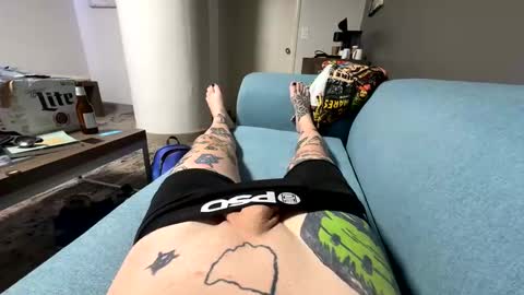 Snapshot of ishouldntbeonhereagain chatting on November 16, 2025, 9:59 am Daddy Master Master Daddy online show from November 16, 2025, 9:59 am