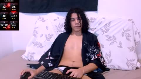 Snapshot of isidroglasc chatting on July 11, 2026, 11:39 pm Isidro online show from July 11, 2026, 11:39 pm