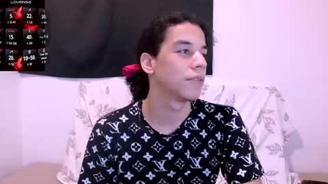 Snapshot of isidroglasc chatting on July 19, 2026, 11:08 pm Isidro online show from July 19, 2026, 11:08 pm