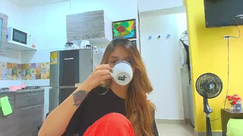 Snapshot of isis_pink chatting on May 13, 2026, 1:41 pm Alaya online show from May 13, 2026, 1:41 pm