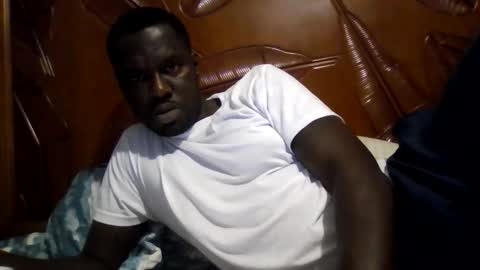 Snapshot of islandbey242 chatting on May 20, 2026, 4:29 am islandbey242 online show from May 20, 2026, 4:29 am