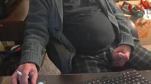 Snapshot of islandduke chatting on January 2, 2025, 3:15 am Duke online show from January 2, 2025, 3:15 am