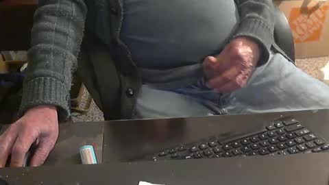 Snapshot of islandduke chatting on February 18, 2025, 1:32 am Duke online show from February 18, 2025, 1:32 am