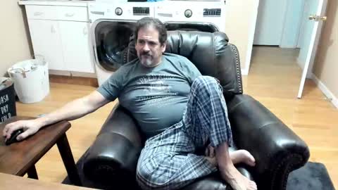 Jim online show from November 20, 2025, 10:31 pm