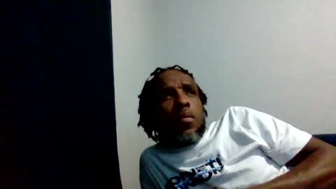 Snapshot of islandmaker chatting on June 18, 2026, 5:30 am islandmaker online show from June 18, 2026, 5:30 am