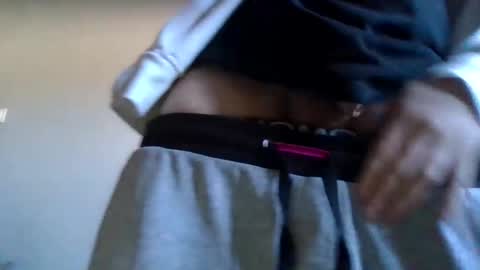 islaysince97 online show from April 1, 2026, 1:41 pm