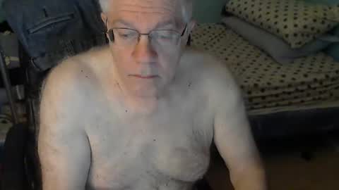 Snapshot of islesman22 chatting on December 24, 2024, 11:17 am islesman22 online show from December 24, 2024, 11:17 am