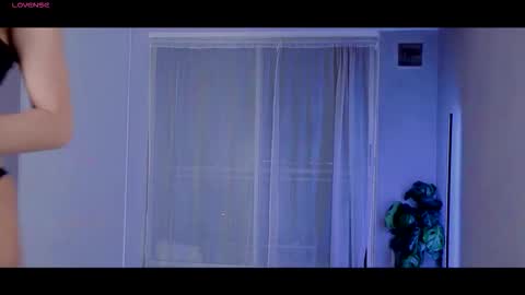 Snapshot of isnotforeveryone chatting on October 8, 2025, 3:15 am Julyane online show from October 8, 2025, 3:15 am