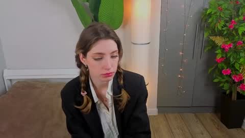 Emilia online show from March 11, 2026, 7:03 am