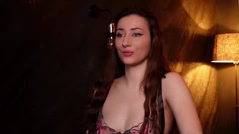 Snapshot of isoldebliss chatting on February 5, 2025, 1:33 pm IsoldeBliss online show from February 5, 2025, 1:33 pm