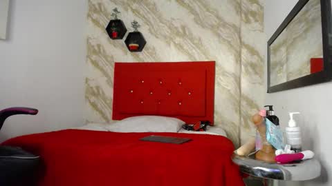 Snapshot of issa__love chatting on October 3, 2025, 1:19 pm issa online show from October 3, 2025, 1:19 pm