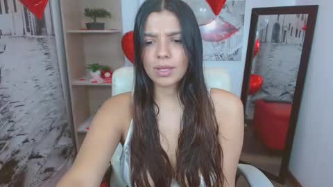 Issa  online show from February 16, 2025, 2:32 pm