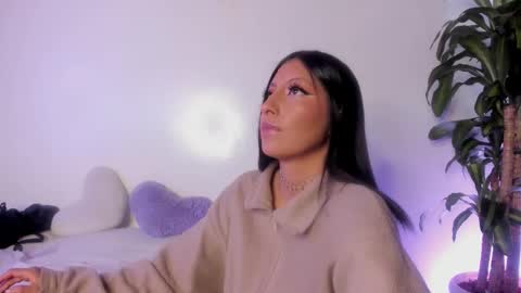 Snapshot of issaandneron_ chatting on November 22, 2025, 4:06 pm Issa and Neron online show from November 22, 2025, 4:06 pm