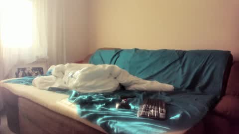 Issabelle online show from February 17, 2025, 6:53 am