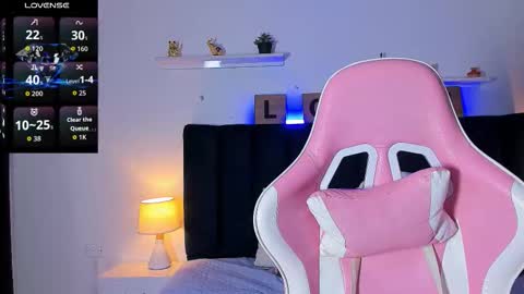 Issac online show from November 11, 2025, 6:13 am