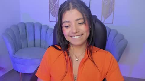 issi_loren online show from April 26, 2026, 11:41 am