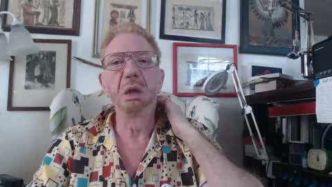 Snapshot of isubmissiveslut chatting on June 23, 2026, 7:01 pm ImYourBitch online show from June 23, 2026, 7:01 pm